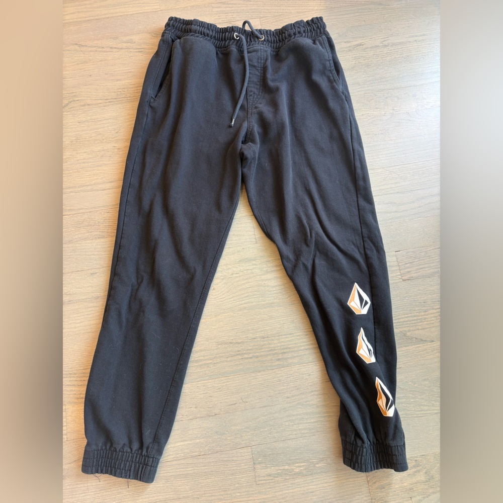 Volcom Black Sweatpants with Sleek Design